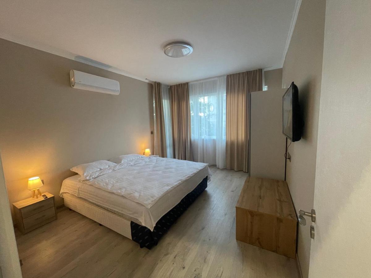City Center Apartment 2 Варна Екстериор снимка